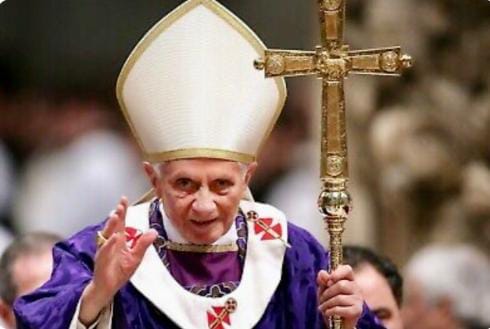 El Papa emérito Benedicto XVI ha muerto 