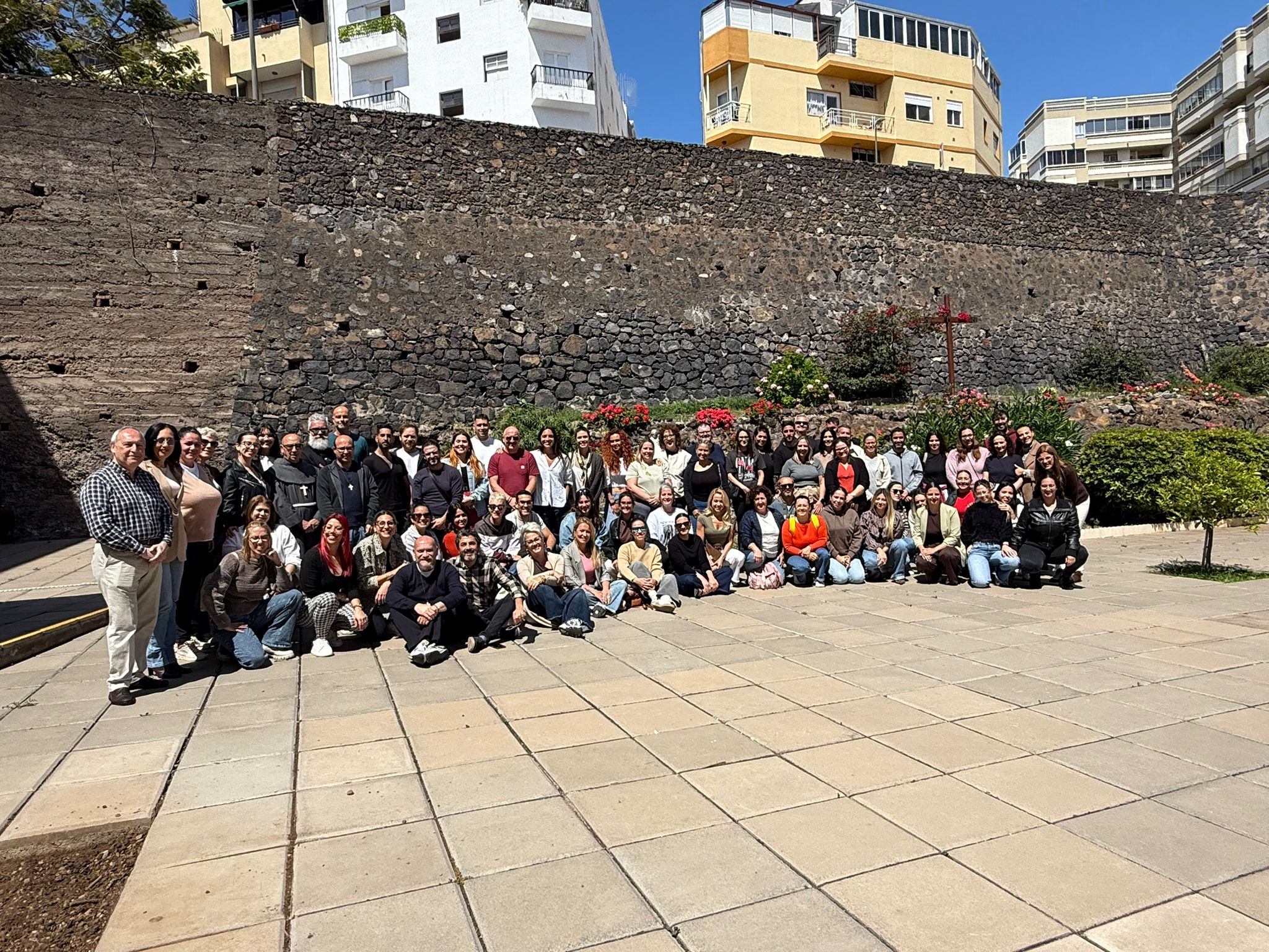 Las Casas familiares de Tenerife: Hogar San Miguel, Posada Hermano Pedro y Casa Manolo Torras hemos recibido una formación conjunta de Fernando Domínguez, titulada “La Mente Compasiva”