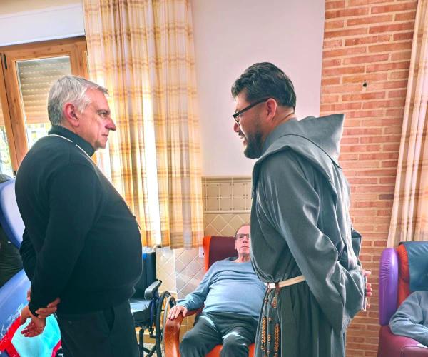 Visita de Don Ángel Román