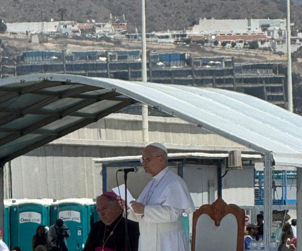 Visita del Papa puerto de Arguineguín